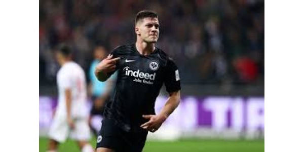 Jović afgeschaft door het team